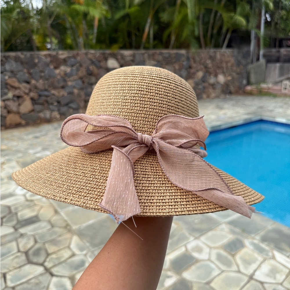 Women’s Sun Hat (NWOT)